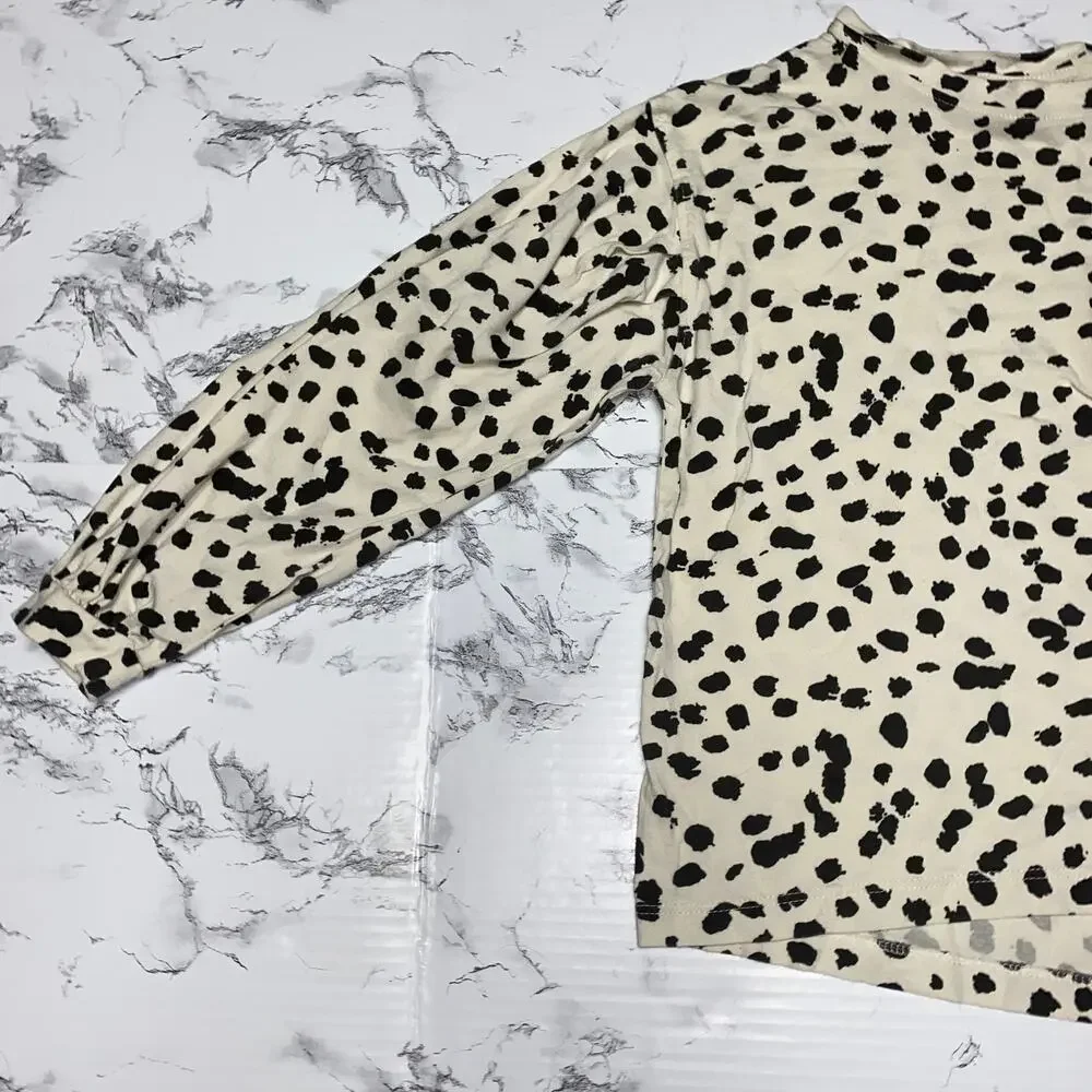 Zara Girls Set of 2 Shirts Girls Youth Size 8-9 Animal Print & Sweatshirt